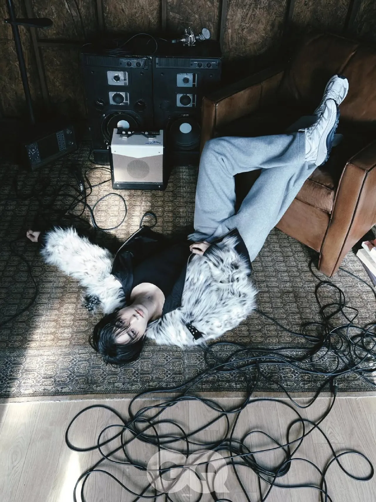 Stray Kids' HAN Featured in GQ Korea's January 2026 'MY PACE' Editorial