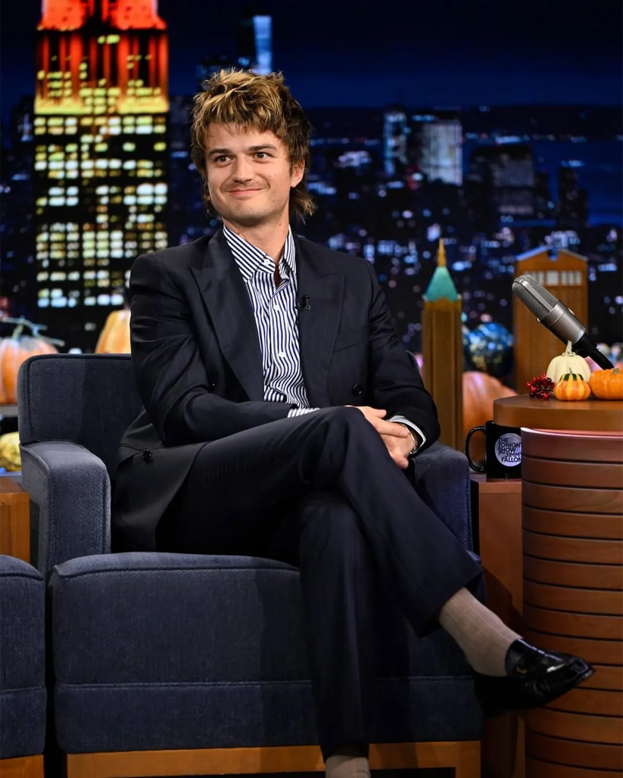 Joe Keery Ditches the Mullet, Debuts a Bold Micro Fringe Haircut