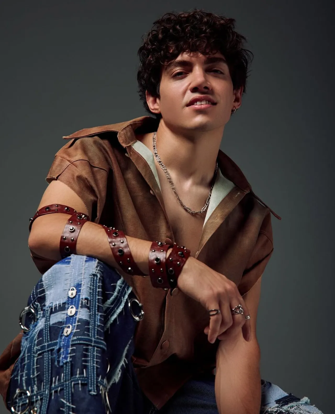 Mavi Gri Releases New Single "DYD" Exploring Heartbreak and Lost Hopes