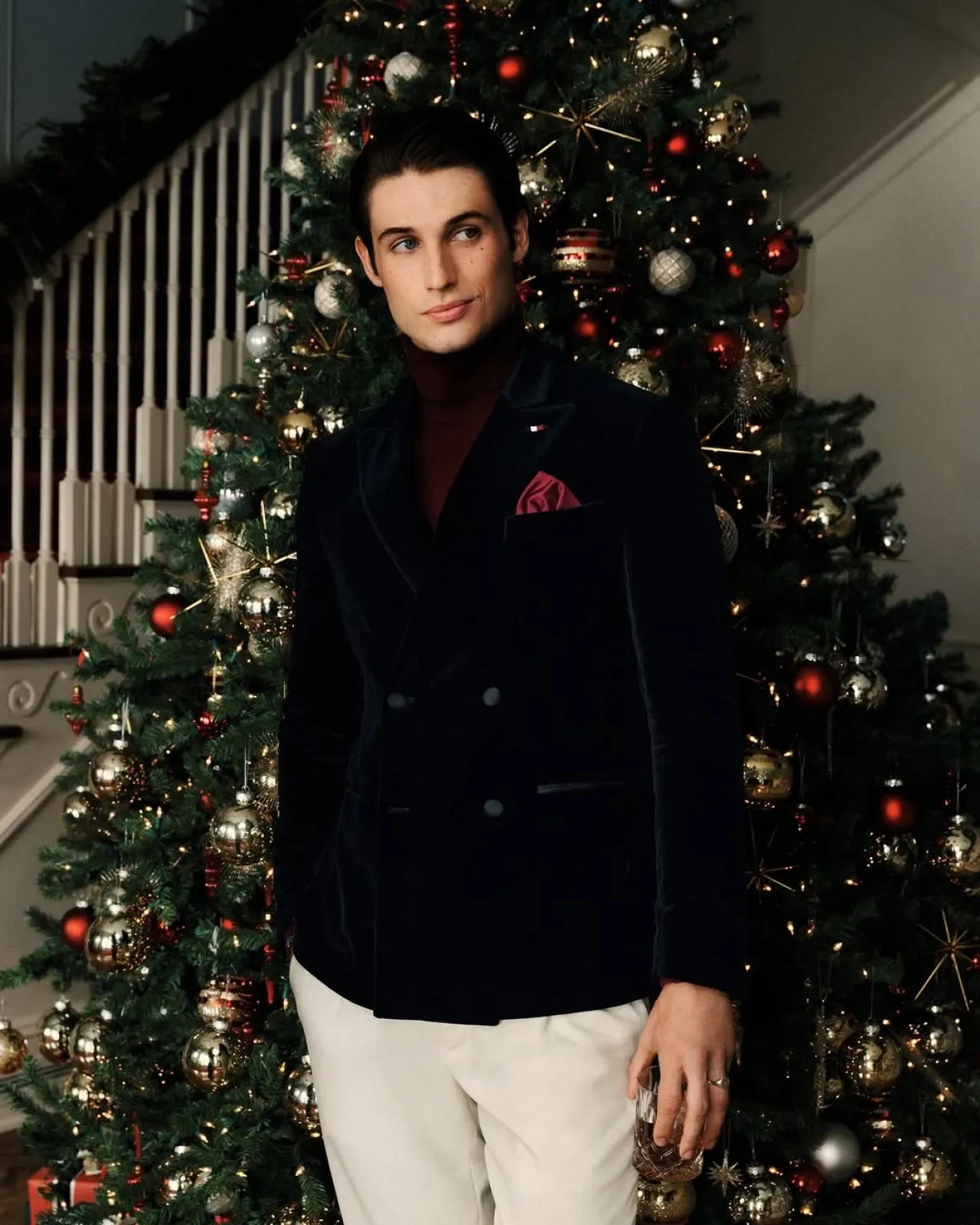 Tommy Hilfiger Unveils Festive Collection with Timeless Style for All
