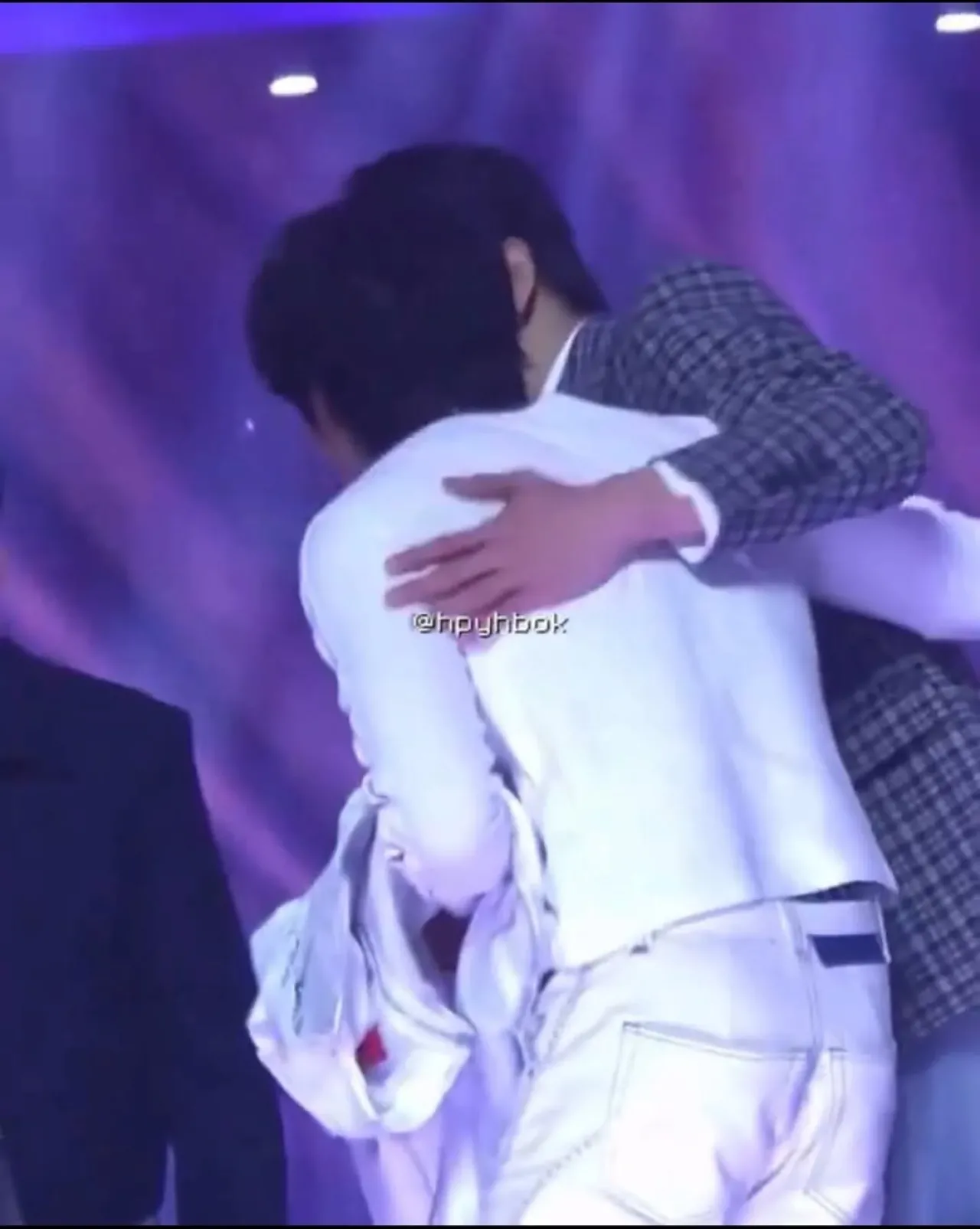 K-pop Group LUCY Expresses Mutual Respect for Stray Kids' Han Jisung After KGMA Meeting